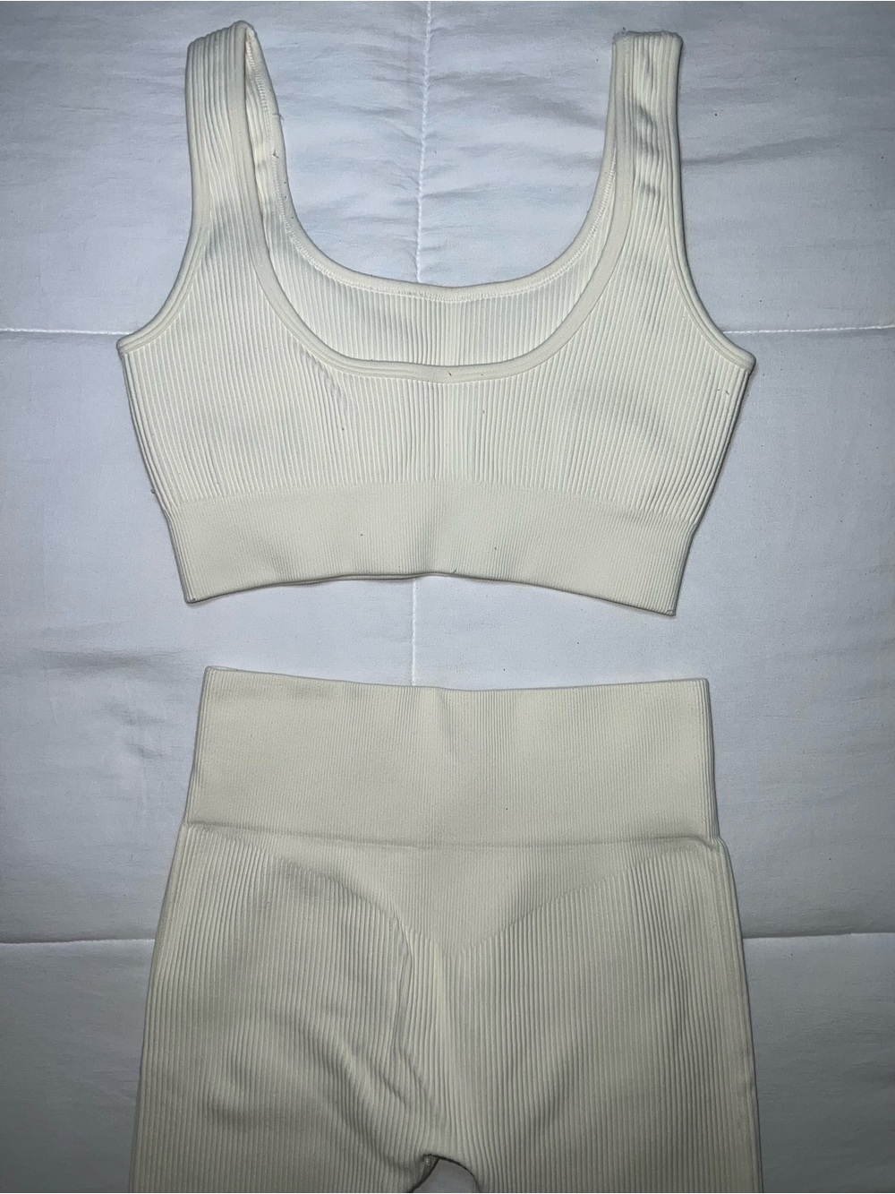 Seamless Ribbed workout set - Picture 3 of 4